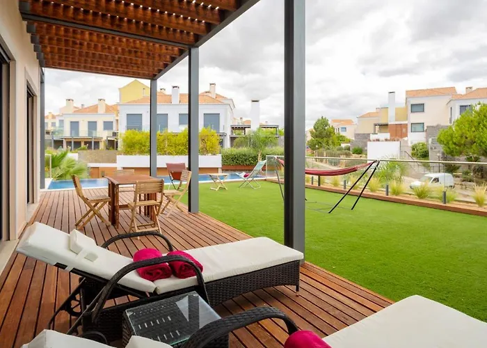 Luisa * ואלה דה לובו